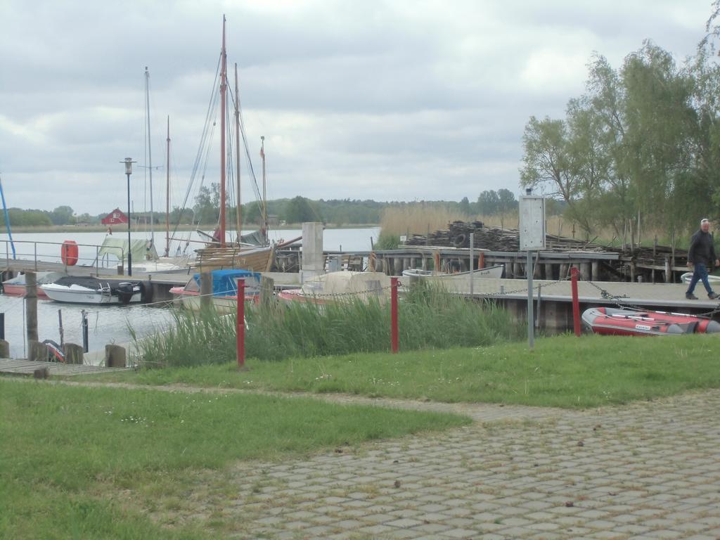 Tor Zum Darss Apartment Pruchten ภายนอก รูปภาพ